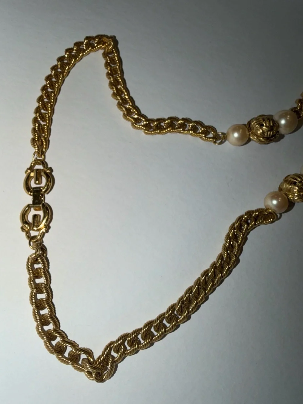 Vintage Givenchy Gold-Tone & Faux Pearl Haute Couture Runway 80’s Long Necklace - Picture 8 of 15